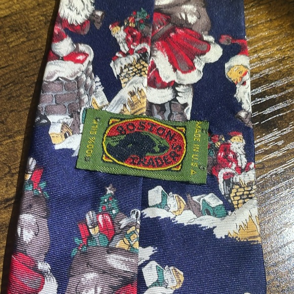 VTG Boston Traders Christmas Santa Tie Necktie Blue Red Silk Retro Made USA - Picture 2 of 6